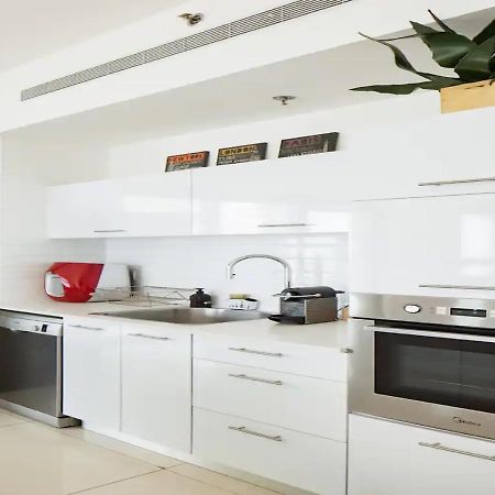 O&O Group- Special Apartment Sea View Luxury Tower Bat Yam Exterior photo