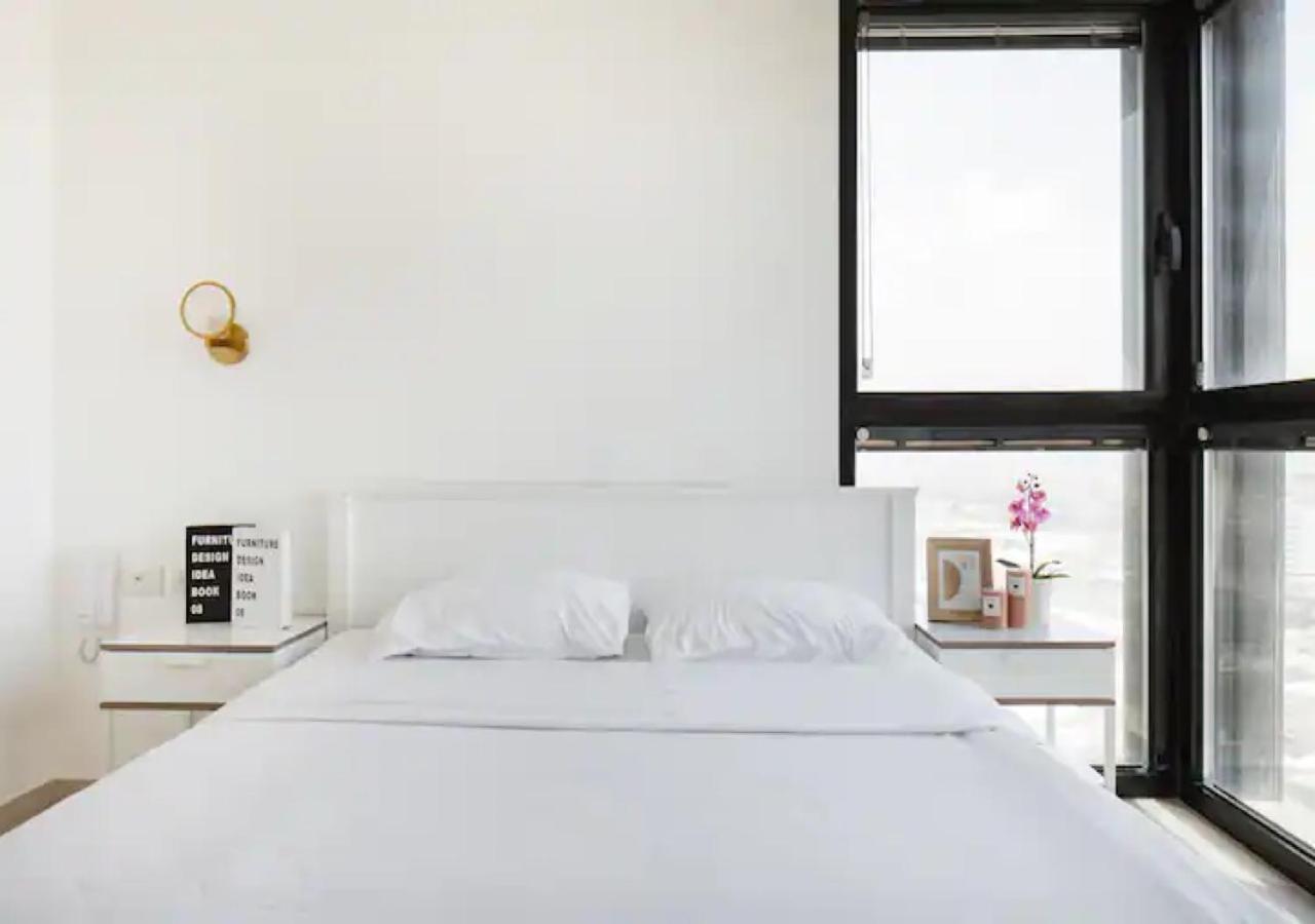 O&O Group- Special Apartment Sea View Luxury Tower Bat Yam Exterior photo